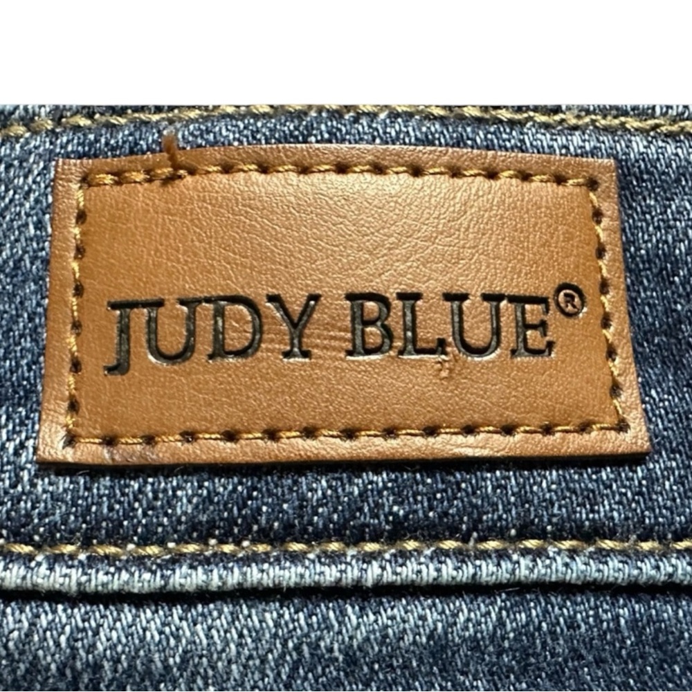 JUDY BLUE Distressed Wide Leg Blue Jeans Size 3 / 26 — SUPER ON TREND! - Picture 6 of 7